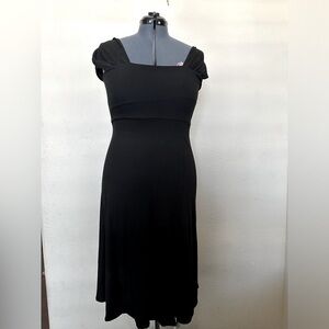 Fitted Dress with customizable sleeves